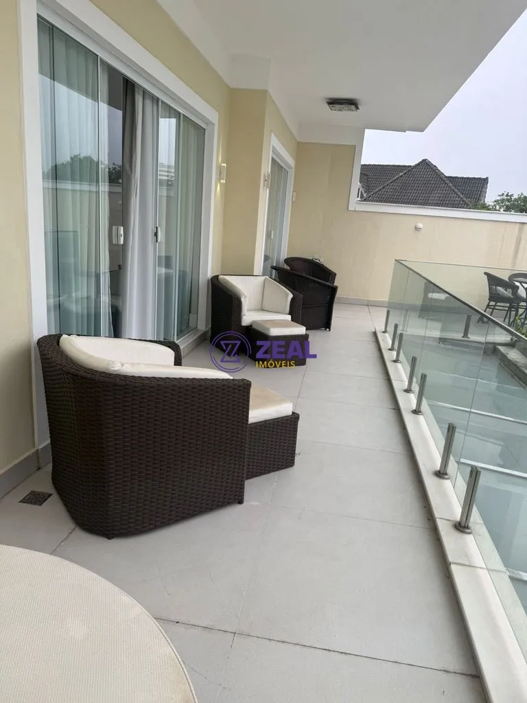 Furnished house with 4 suites and an integrated kitchen 380 m² — photo 38
