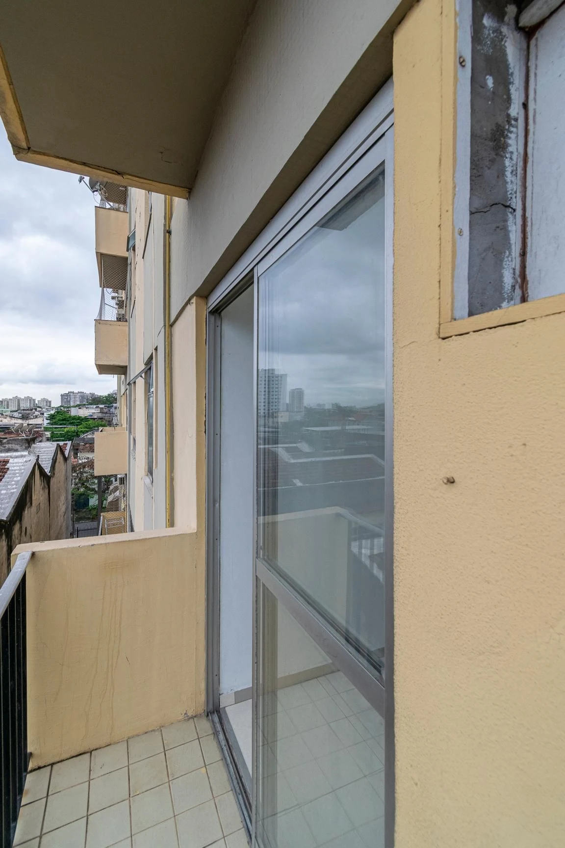 2-bedroom apartment with a mountain view in Rio de Janeiro — photo 12