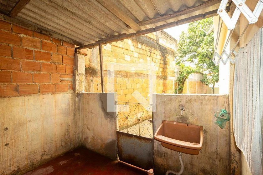Casa sem mobília com 2 quartos e 1 banheiro, 120 m² — photo 19