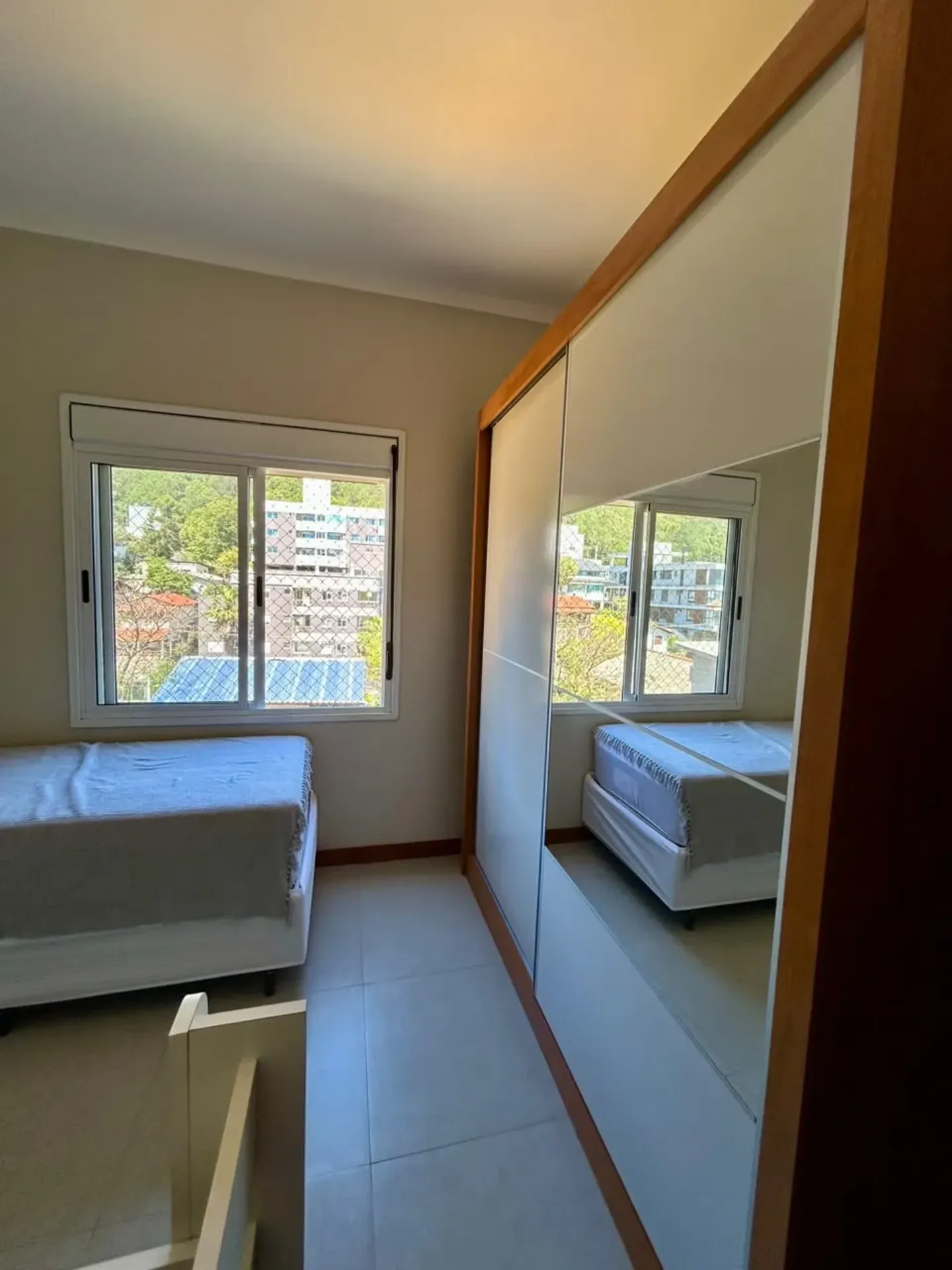 3-bedroom apartment with a washing machine — photo 12