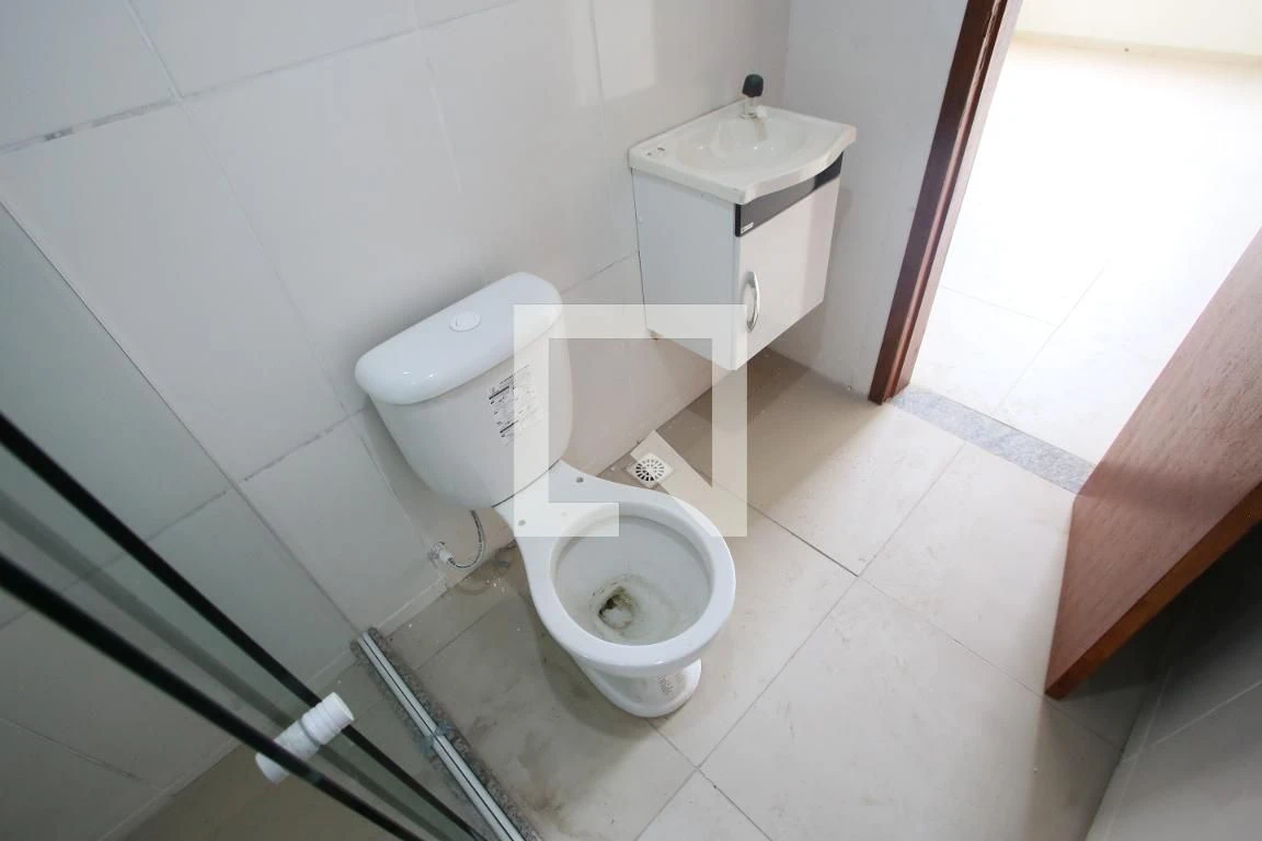Condominium house with 3 bedrooms and 4 bathrooms — photo 46