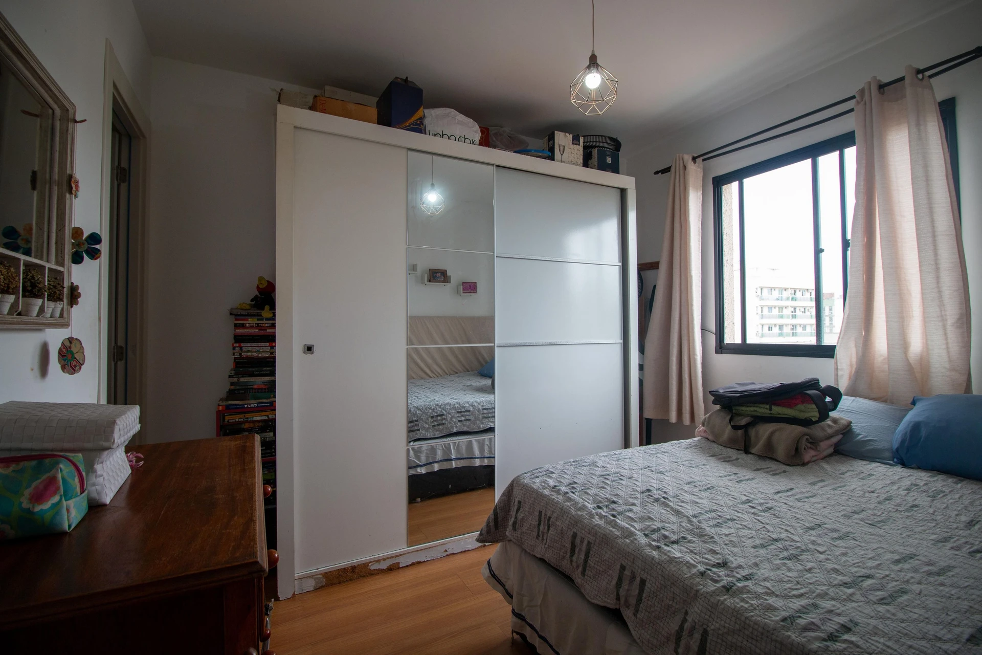 Apartamento mobiliado de 2 quartos com suíte e varanda — photo 3
