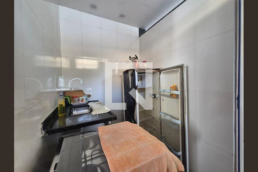 House, 400 m², with a washing machine — photo 13
