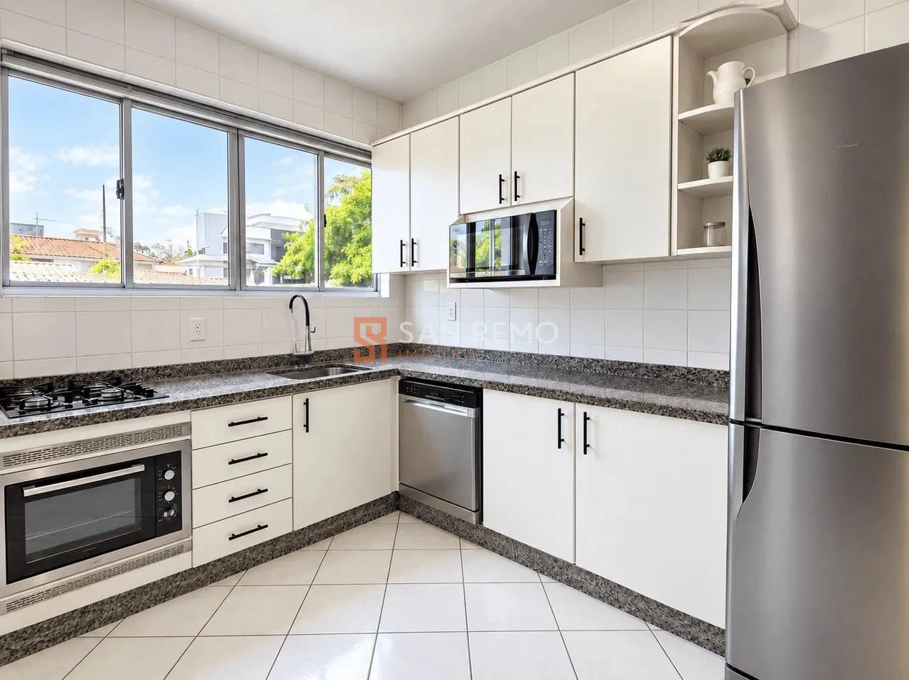 Dishwasher in a 2-bedroom apartment, 75 m²