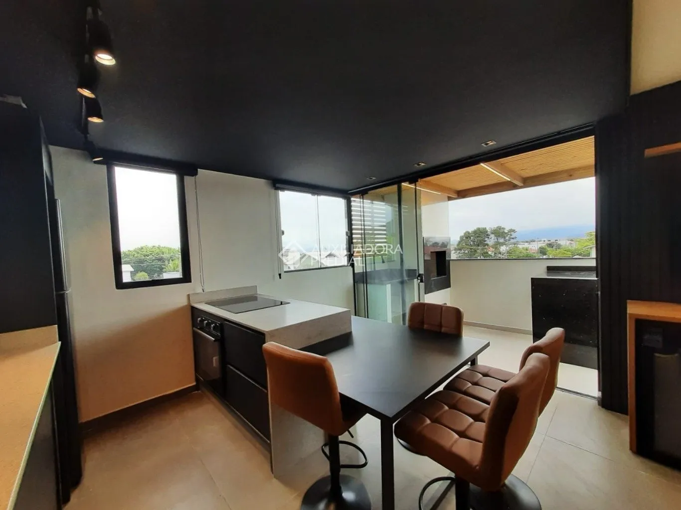 Apartment on the 1st floor with a grill on the balcony — photo 4