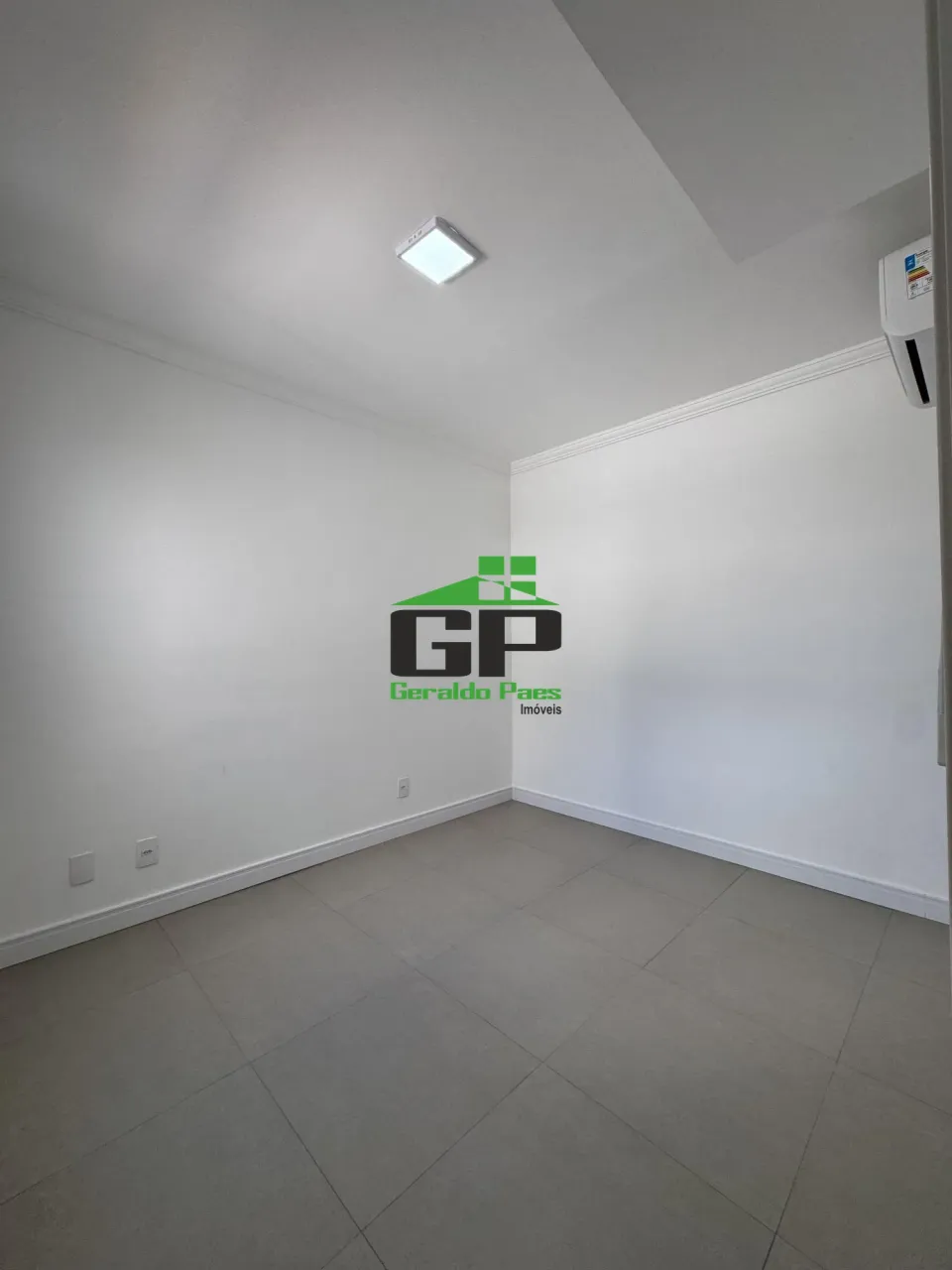 Apartamento para locação com 2 quartos, 1 vaga e varanda — photo 8