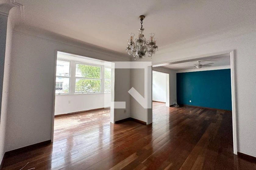 4-bedroom rental apartment with 225 m² and parking — photo 10