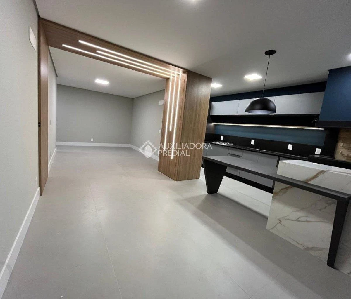 Apartment, 134 m², with floor-to-ceiling windows — photo 3