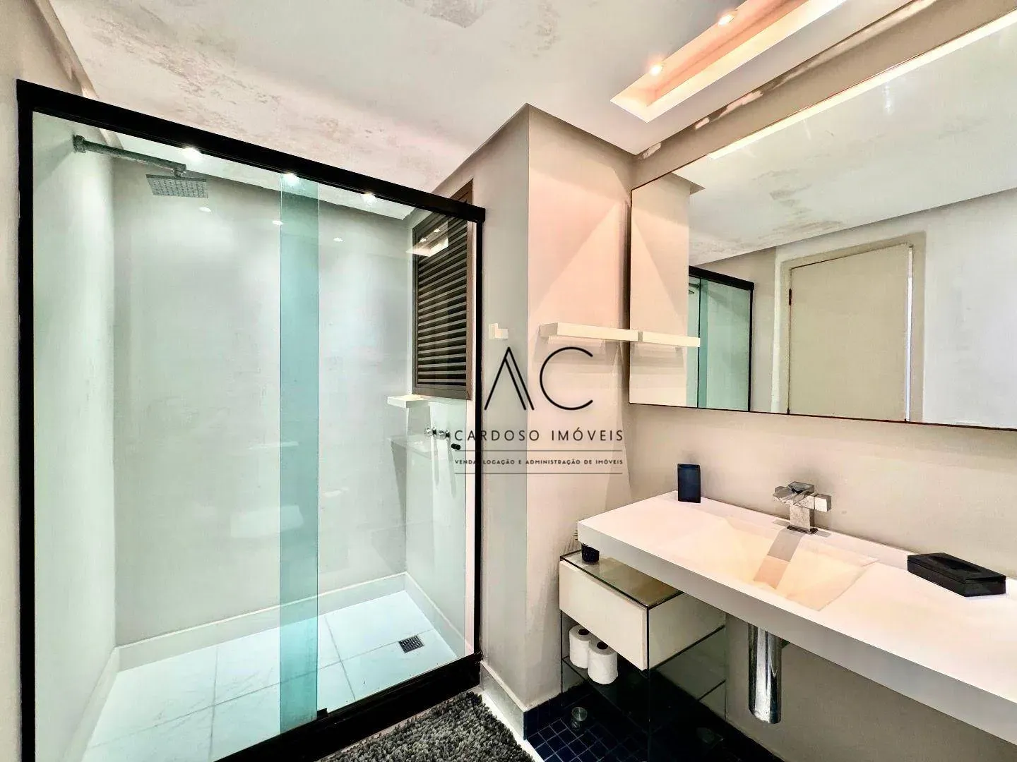 Water view in a 2-bedroom apartment, 107 m² — photo 31