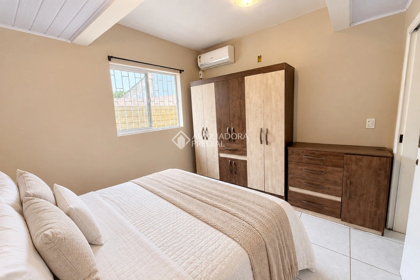 2-bedroom house with a washing machine in Florianópolis — photo 3
