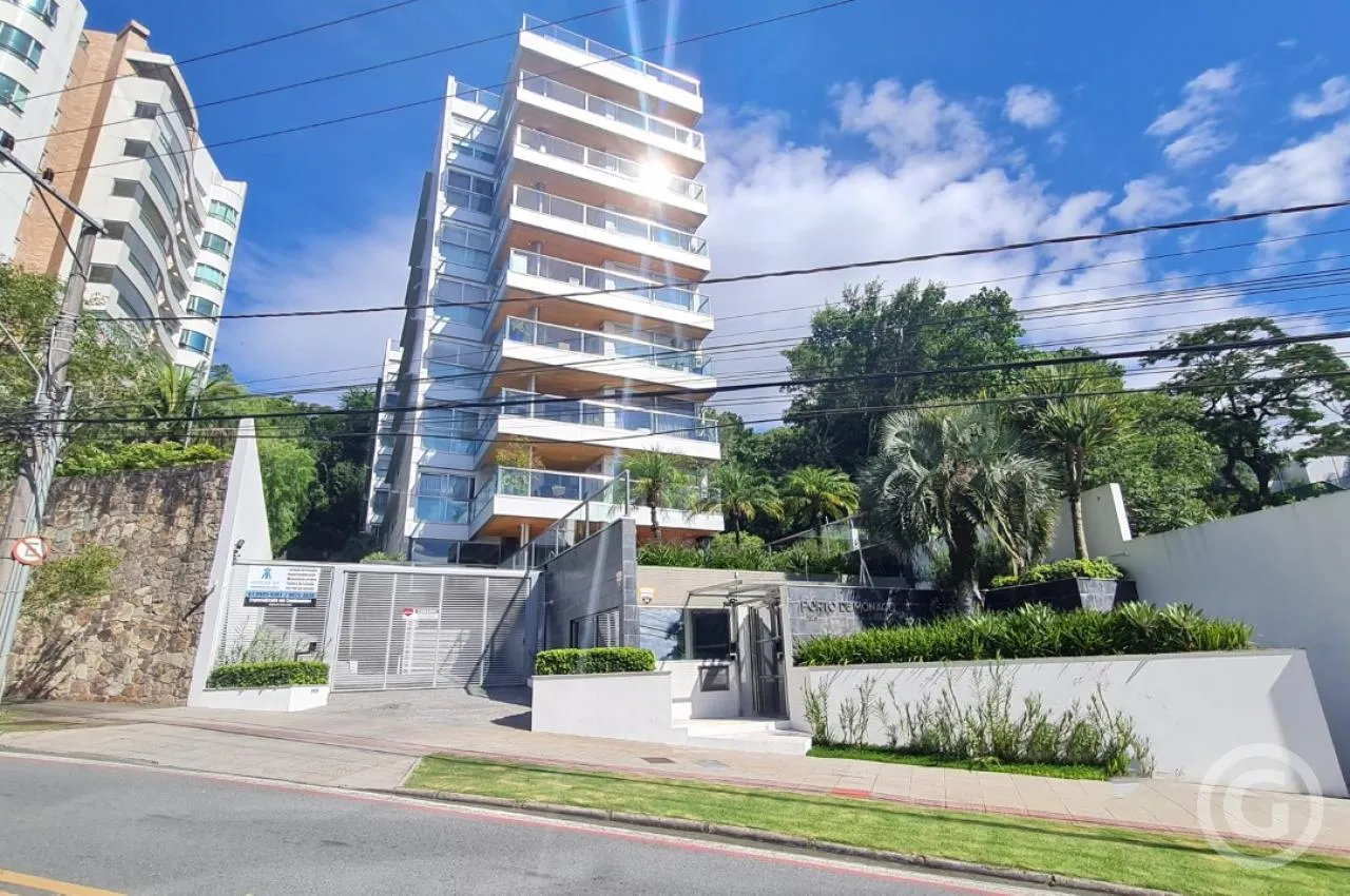 2-bedroom apartment with a water view in Florianópolis — photo 5