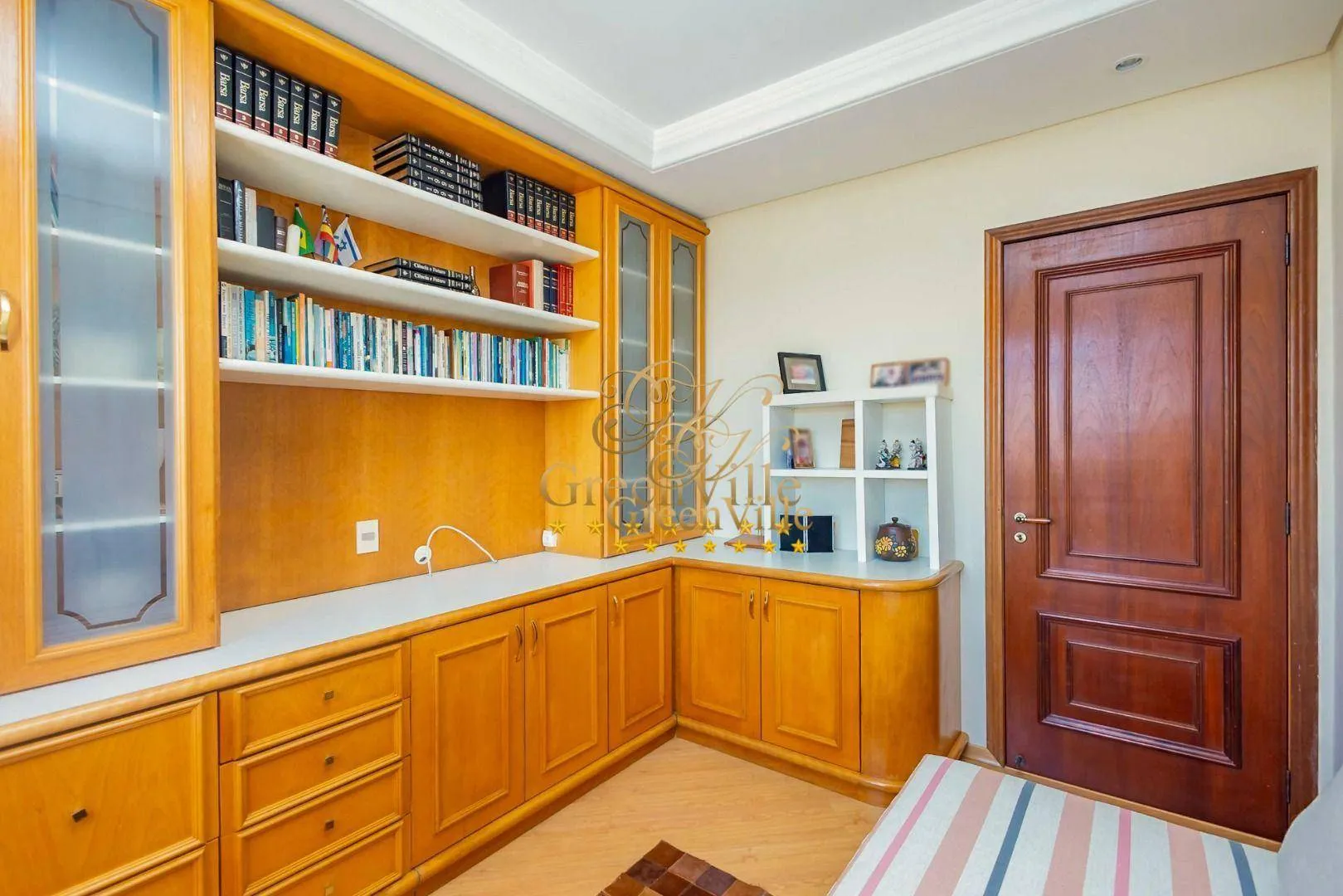 264 m² apartment with 4 bedrooms and 2 suites — photo 30