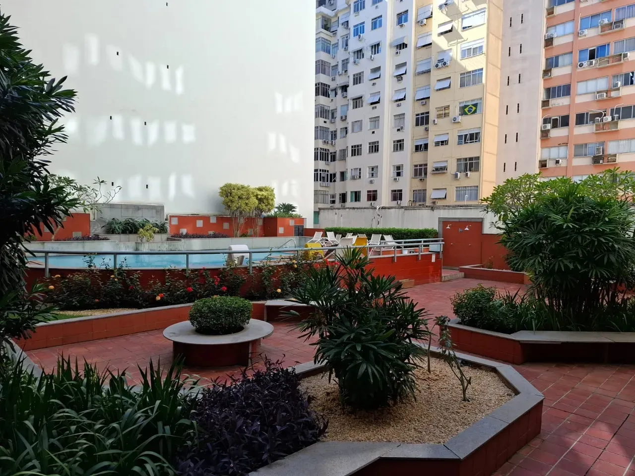 Apartamento mobiliado com cozinha americana e varanda — photo 27
