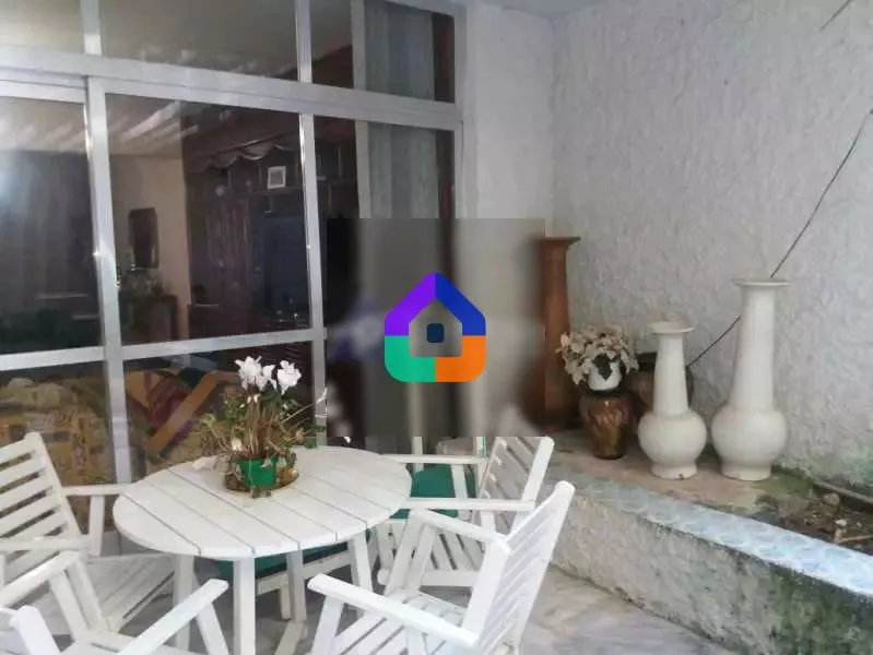 Casa com 4 quartos e 5 banheiros com ar-condicionado — photo 2