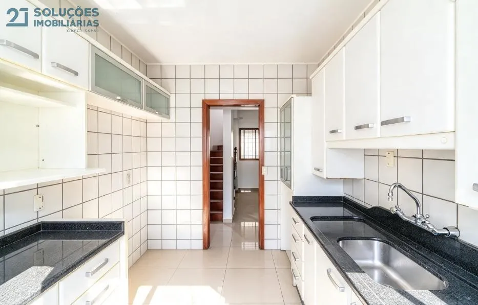 7-bedroom house with a bathtub in Florianópolis — photo 8