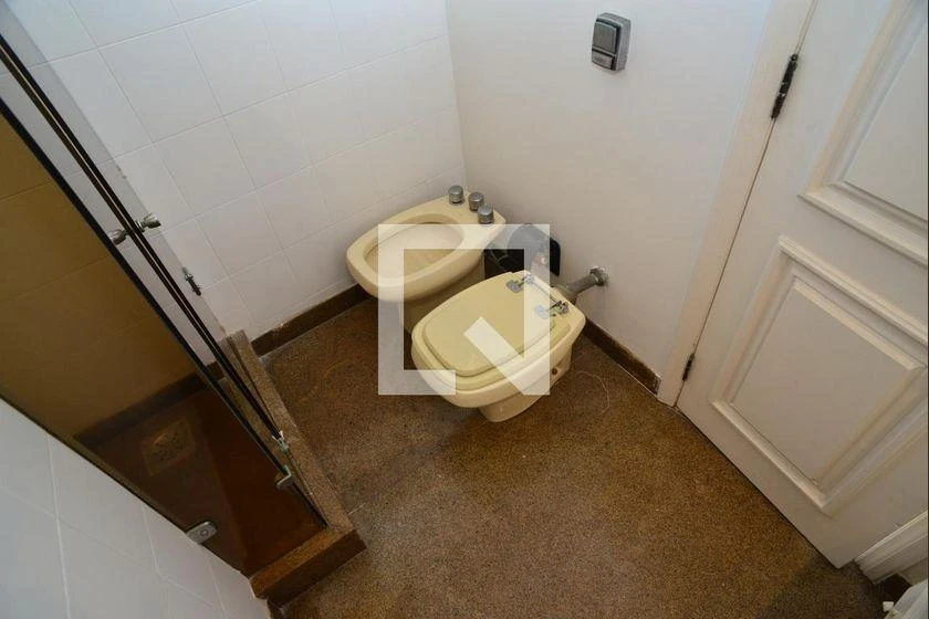 Apartamento para aluguel com 3 quartos e varanda de vidro — photo 25