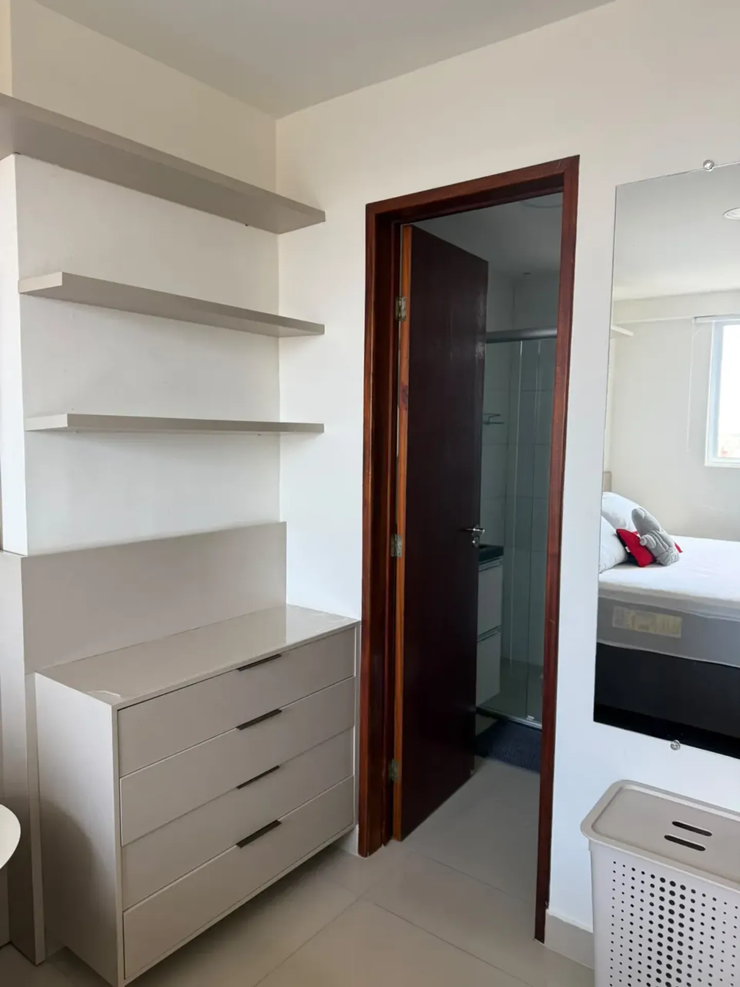 Furnished apartment on the 6th floor with open kitchen — photo 3
