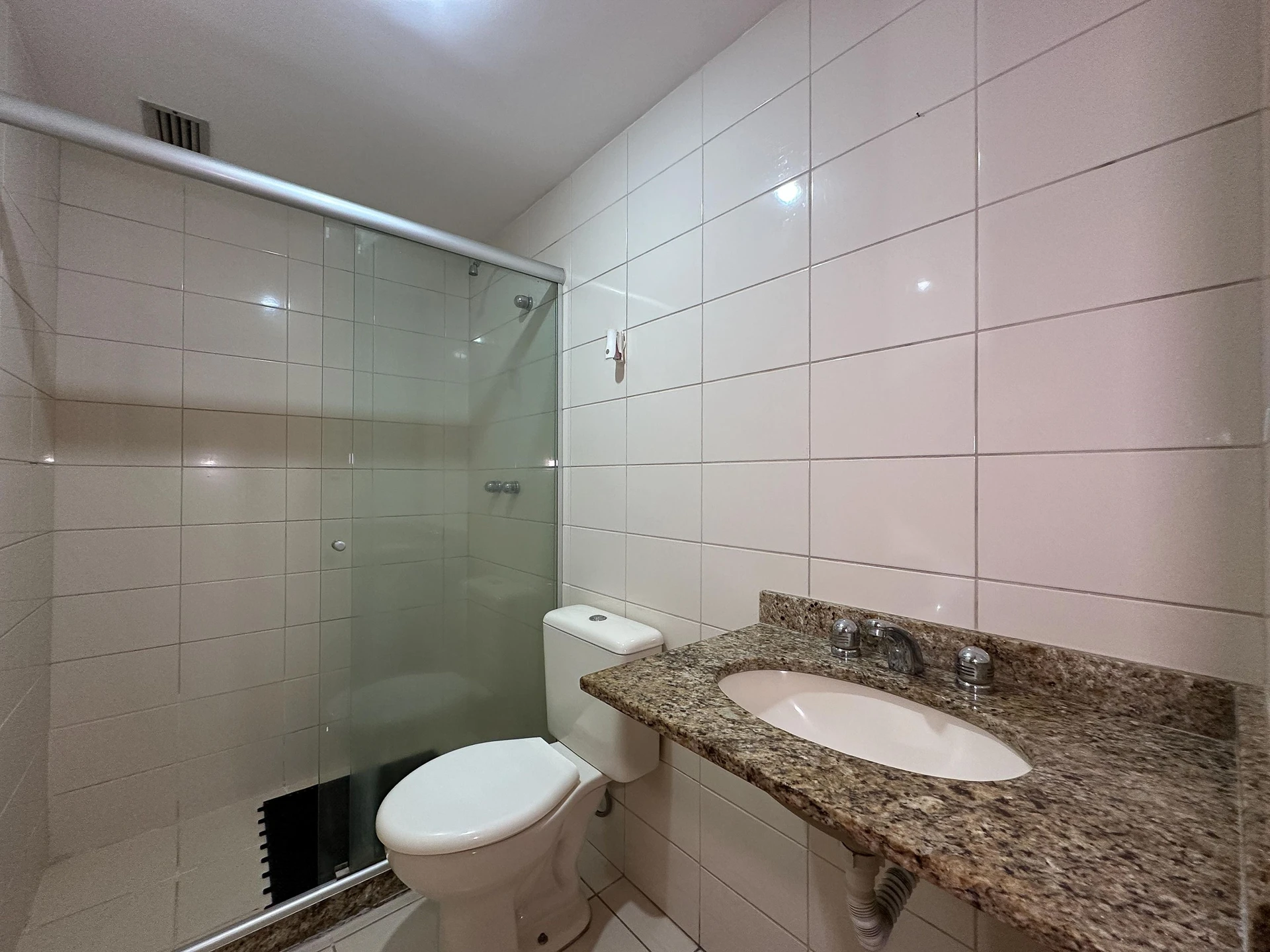 3-bedroom apartment in a building with a sauna — photo 39