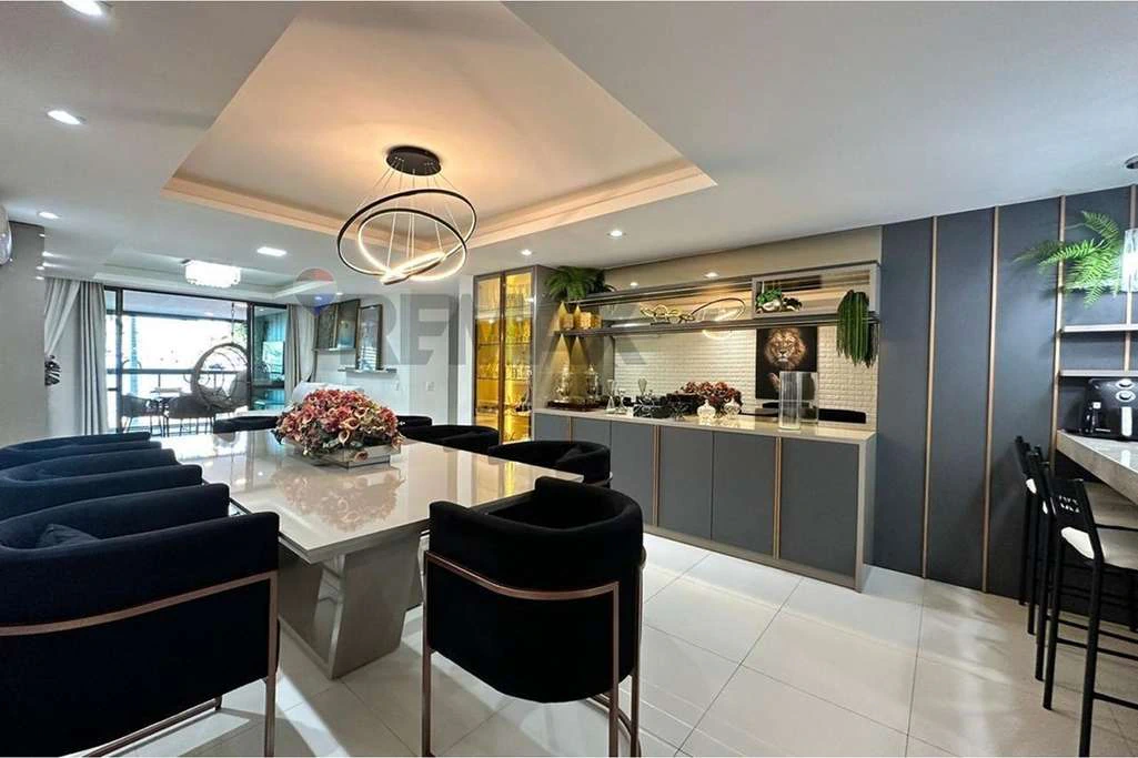 4-bedroom rental apartment with 150 m² and 2 parking spots — photo 4