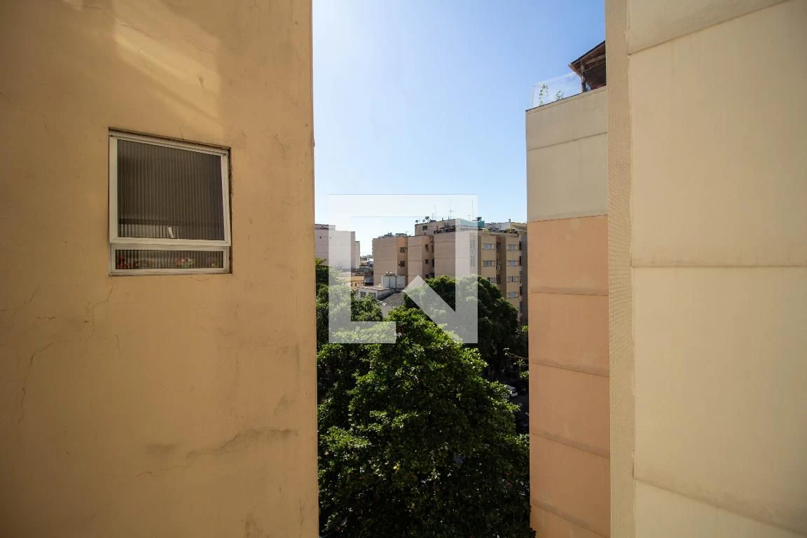 Unfurnished 2-bedroom apartment with air conditioning — photo 29