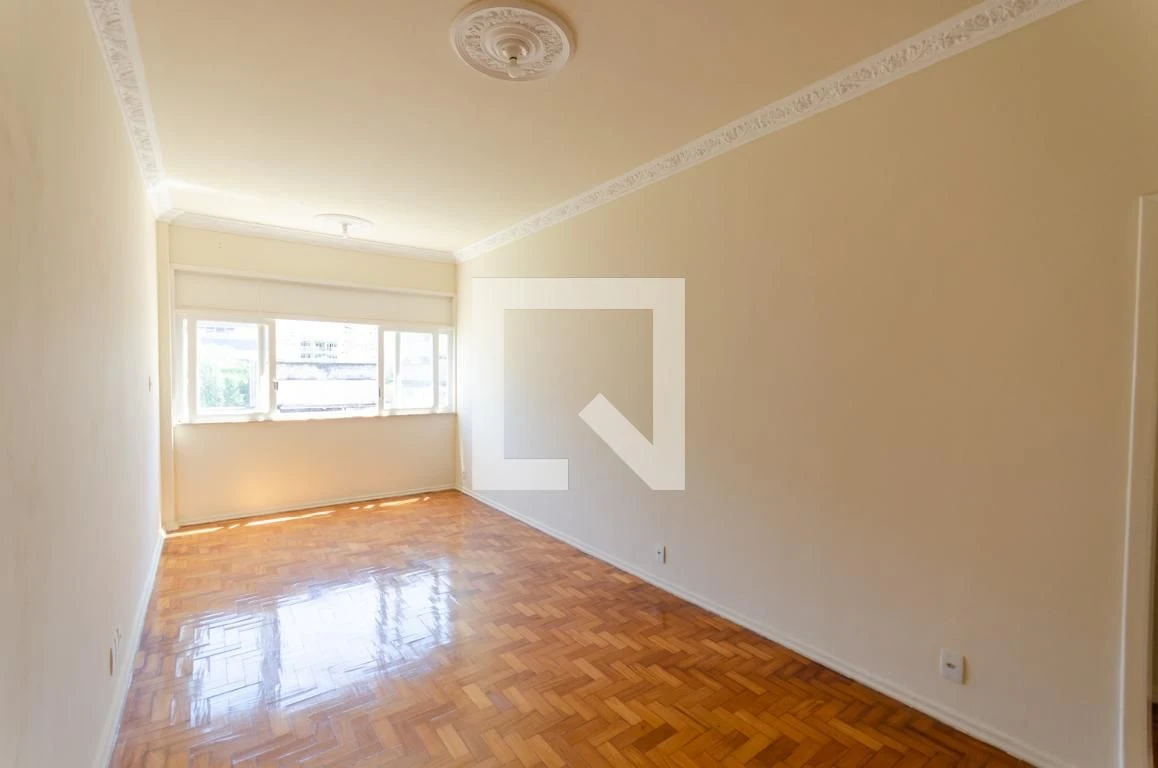 2-bedroom apartment with wood or laminate floors