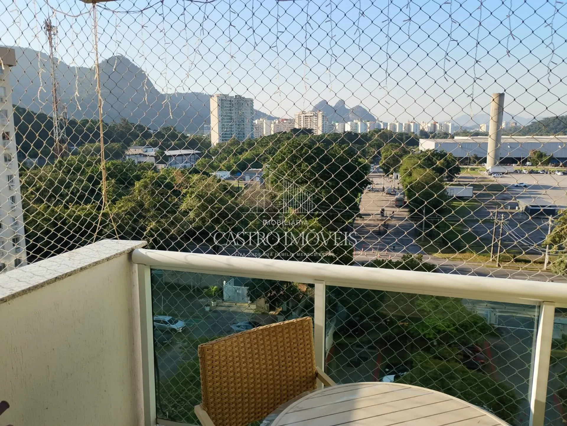 70 m² apartment with a mountain view and a home office — photo 3