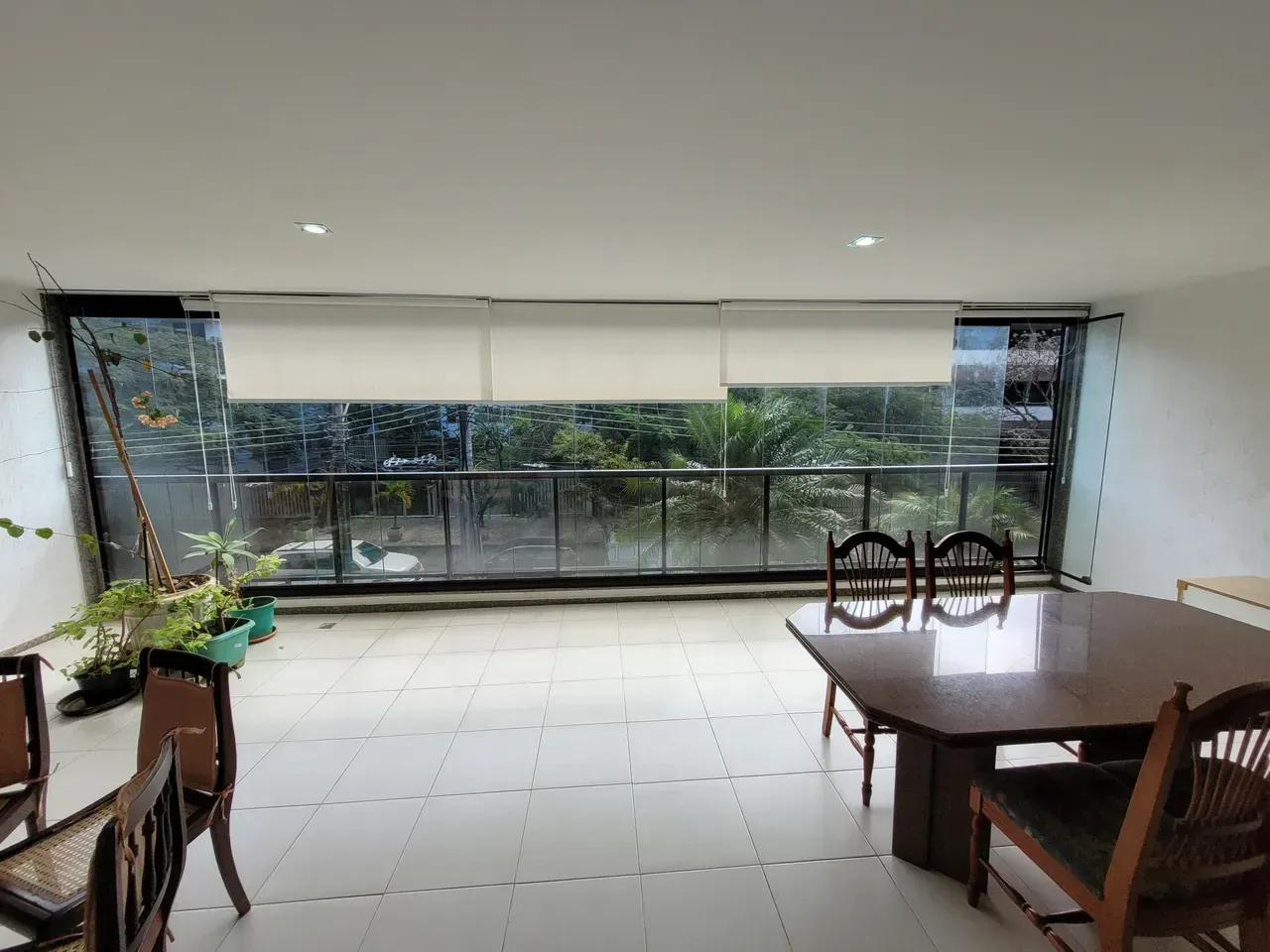Apartamento de 2 quartos, varanda com janelas do chão ao teto — photo 9