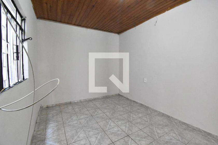 3-bedroom house with a washing machine in Curitiba — photo 18