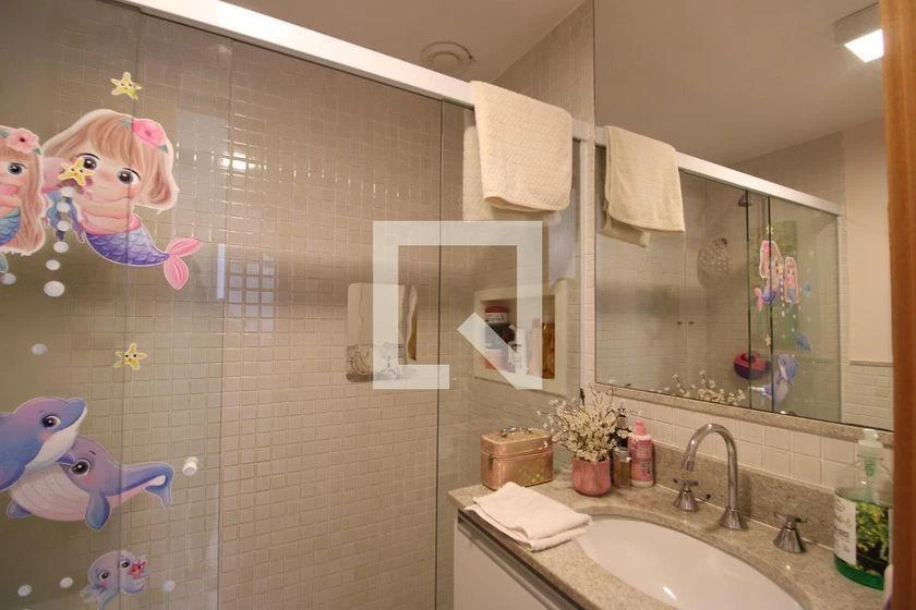 Furnished apartment, 112 m², with a glass-enclosed balcony — photo 31