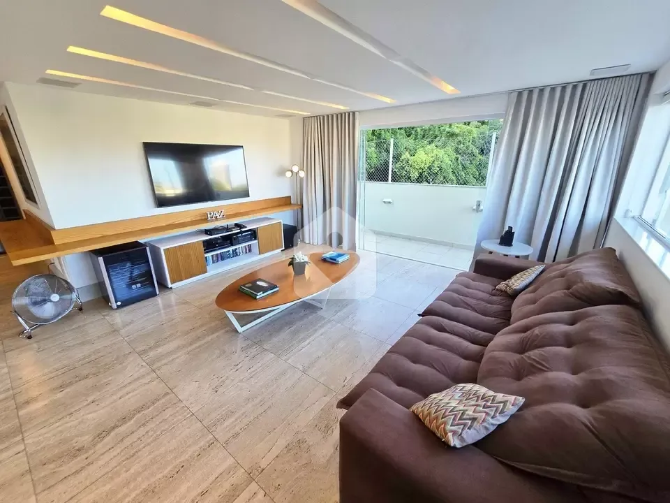 Furnished apartment with 3 bedrooms and 5 bathrooms — photo 11