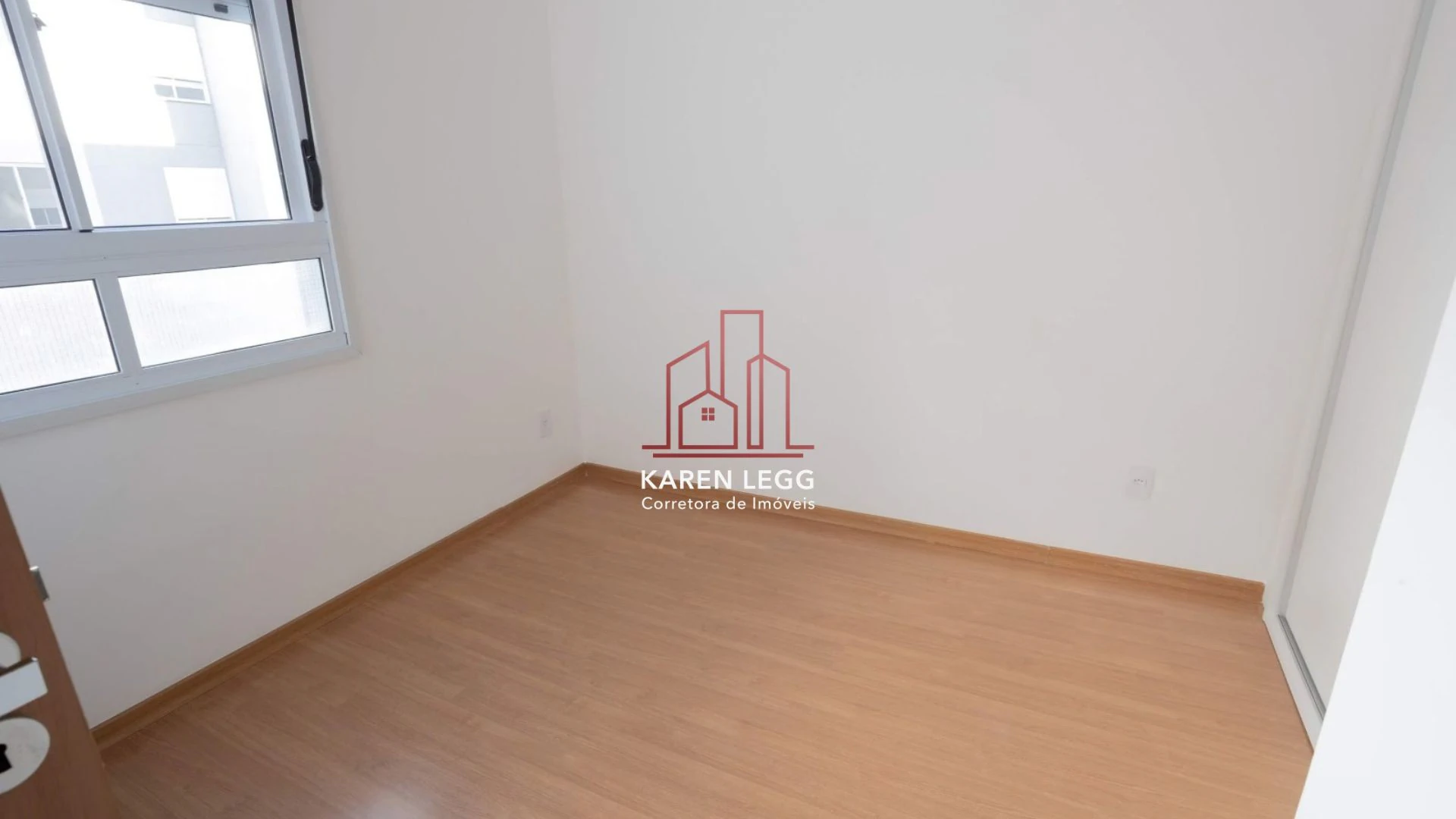 43 m² apartment with a washing machine and a home office — photo 15