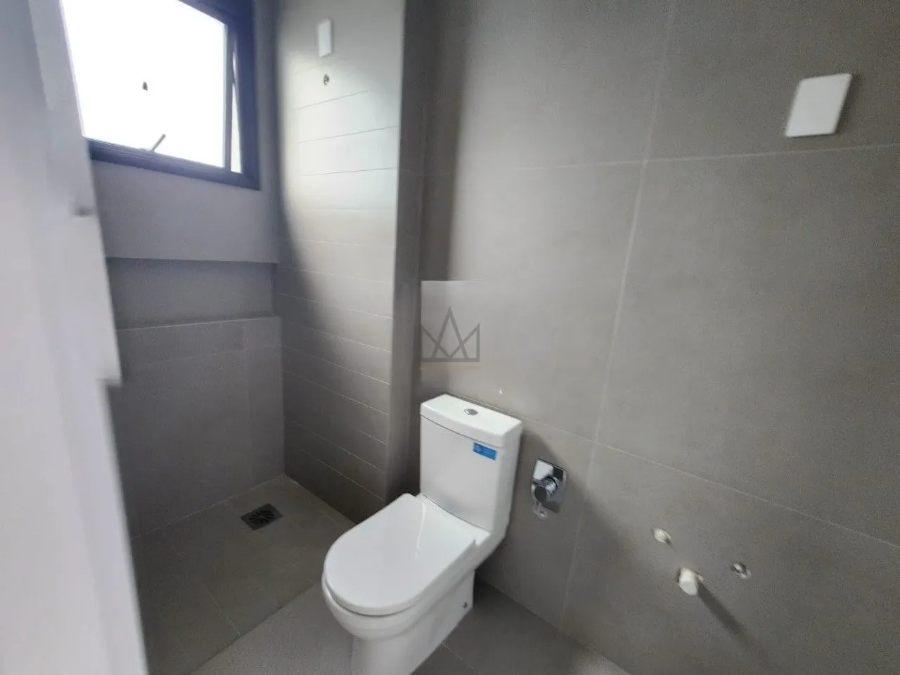 Квартира с 3 спальнями и панорамными окнами — photo 34