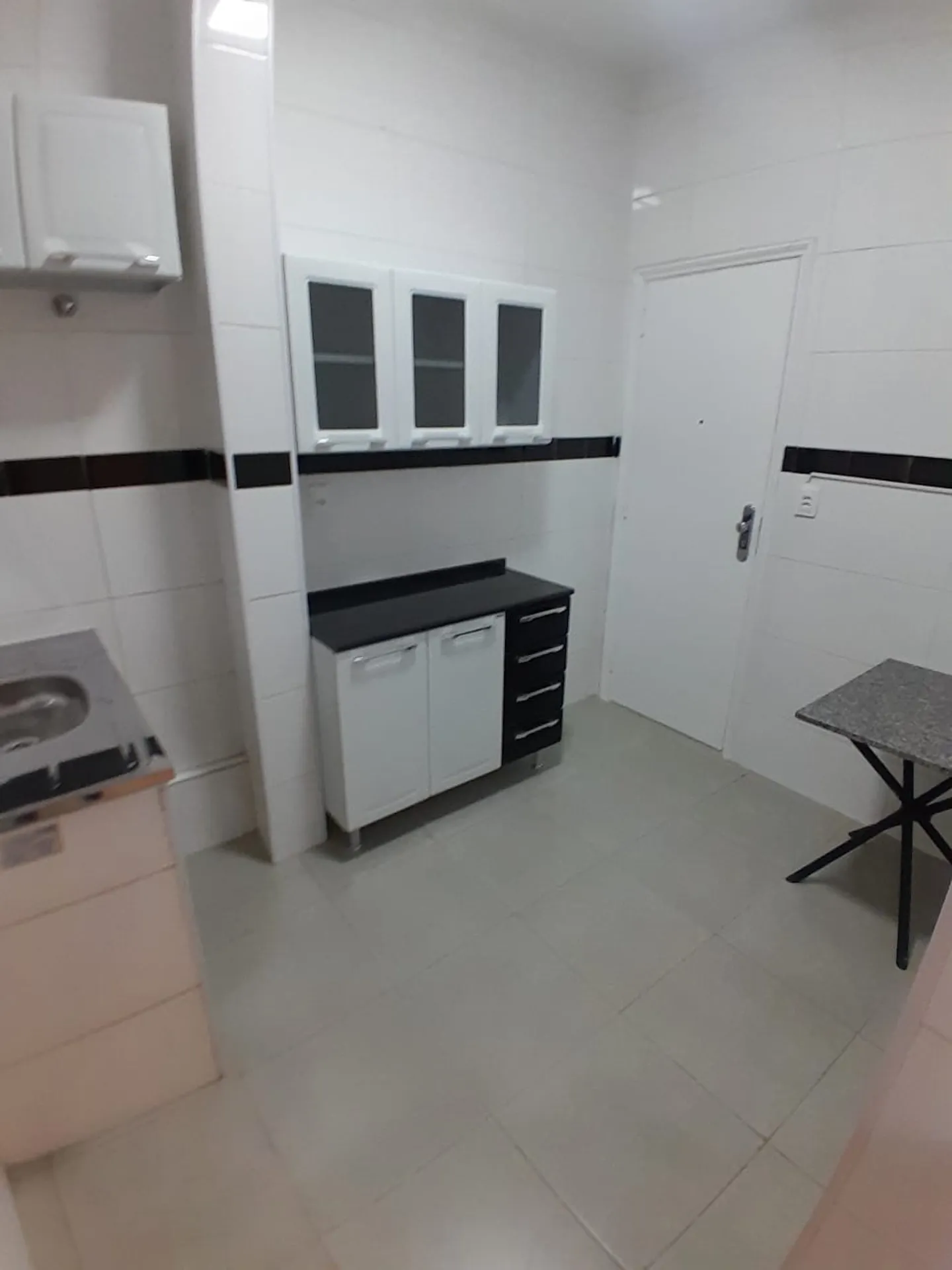 Departamento de 3 dormitorios con piso de madera o laminado — photo 30
