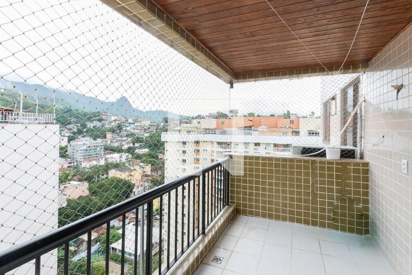 4-bedroom apartment with a mountain view — photo 48