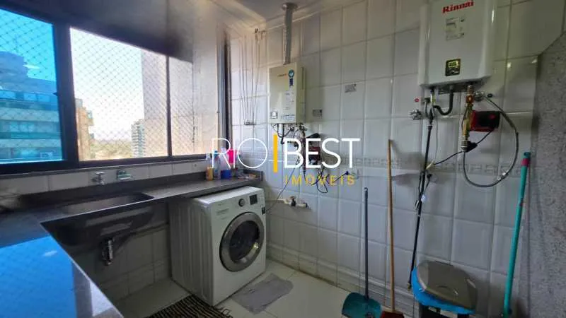 Furnished apartment with 4 bedrooms and 5 bathrooms — photo 13