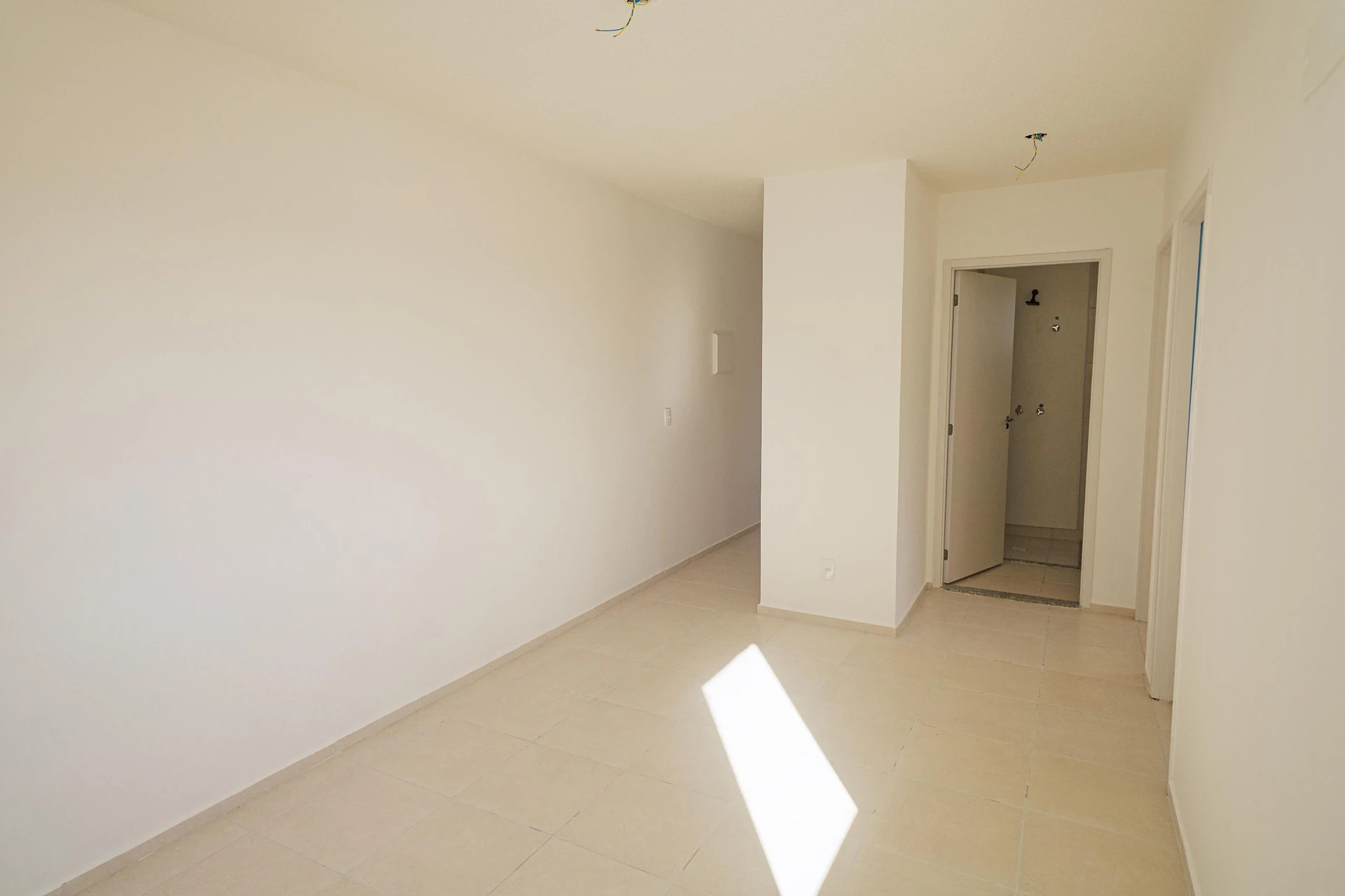 Apartment for rent with 2 bedrooms and a condo pool — photo 24