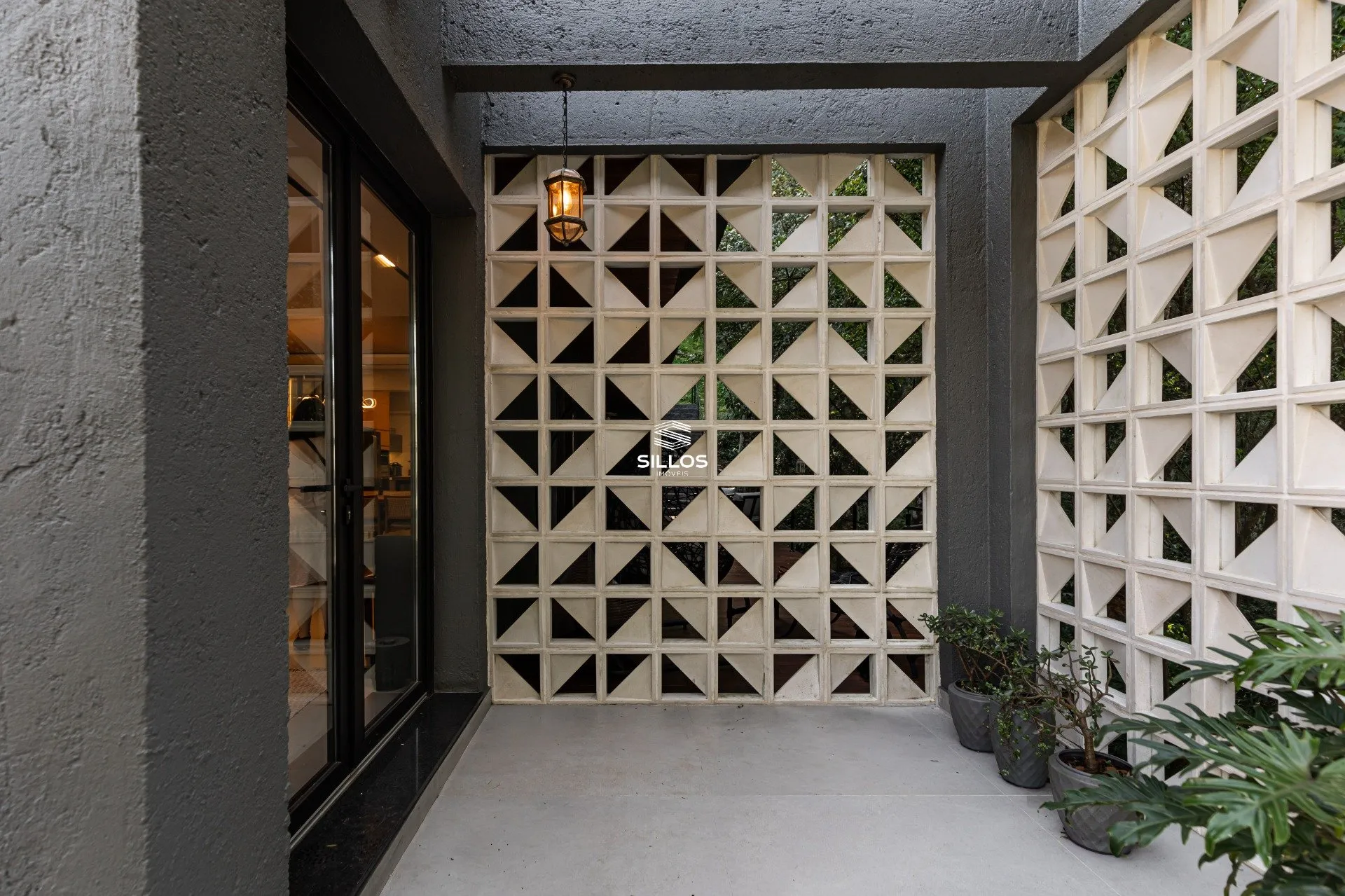 Condominium house with 5 bedrooms and 4 en-suites with balcony — photo 39