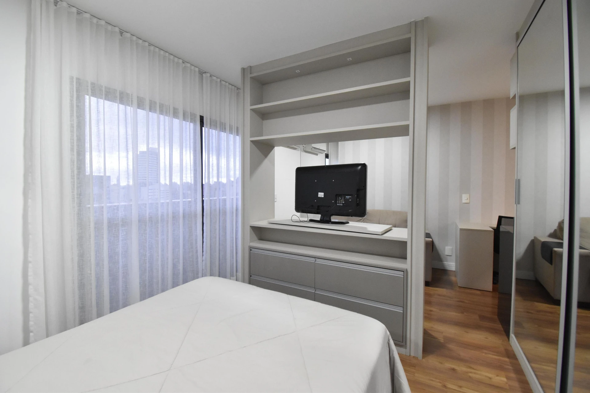 Меблированная студия 35 м² — photo 6