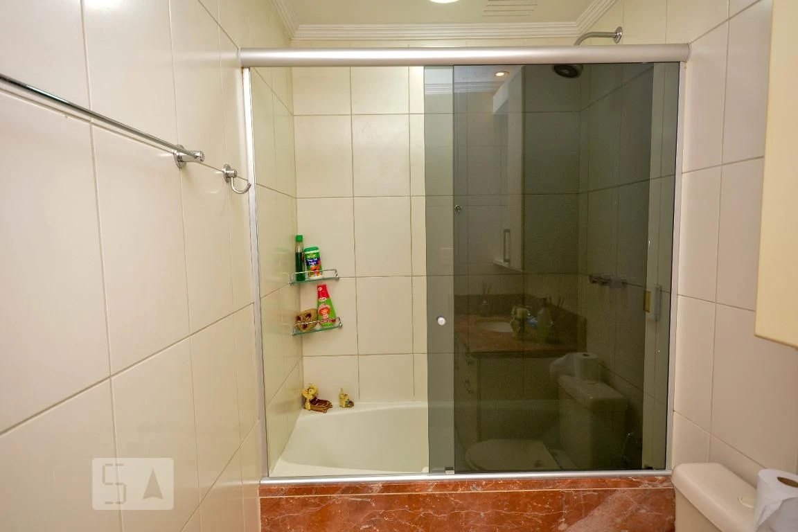 2-bedroom apartment with a bathtub in Rio de Janeiro — photo 33