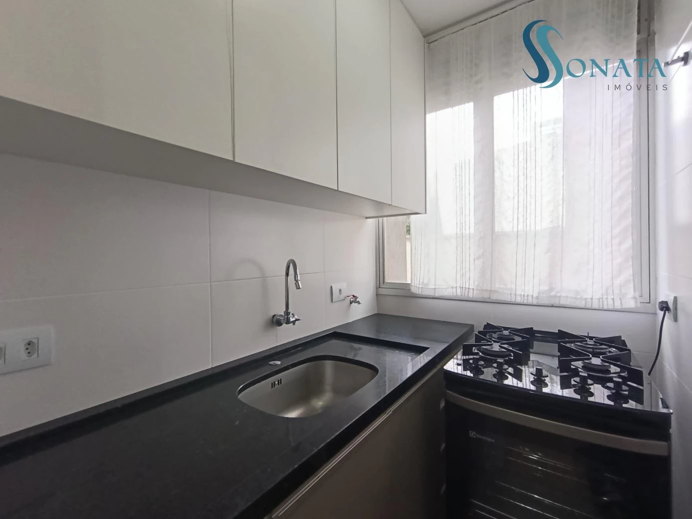 Furnished 1-bedroom apartment, 38 m² — photo 2