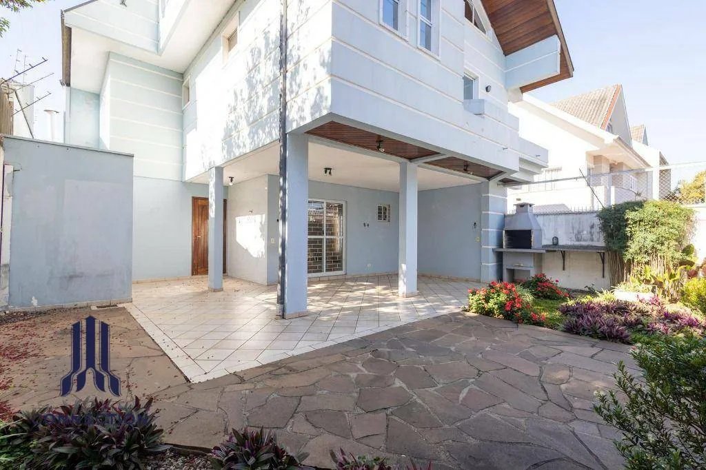 Triplex house with a private garden and BBQ — photo 9
