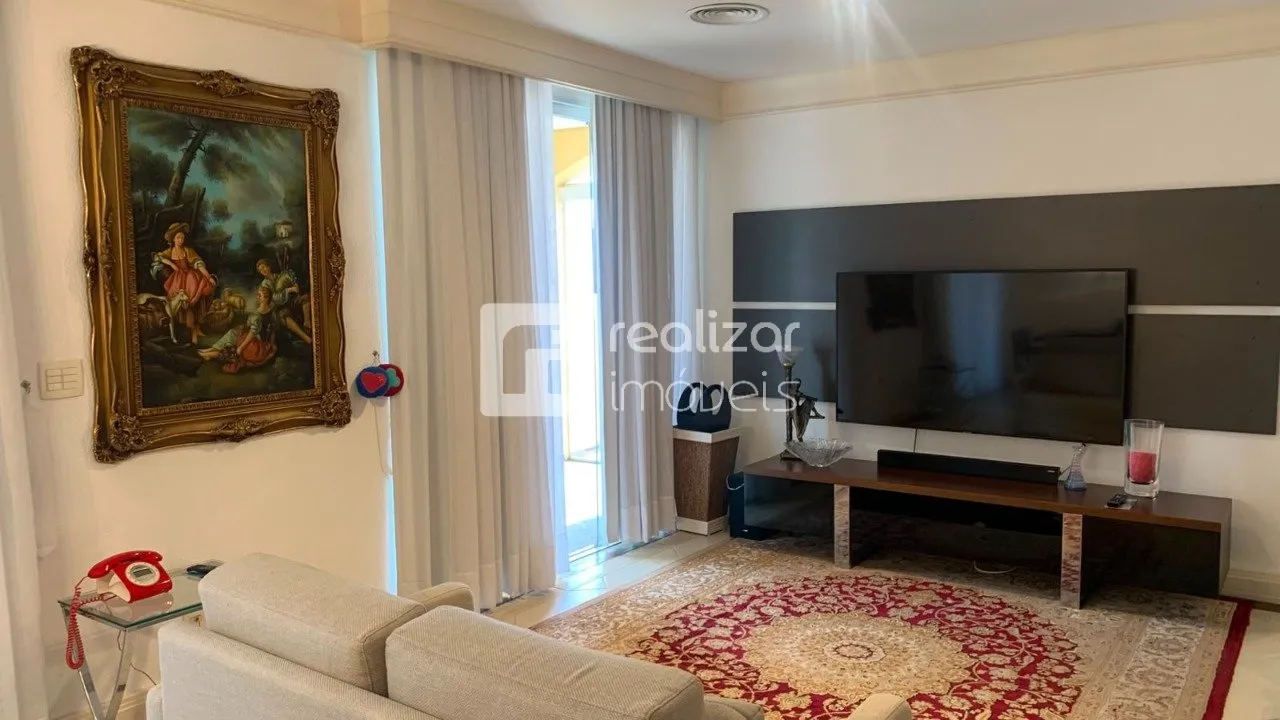 Furnished 2-bedroom apartment with 168 m² and en-suite — photo 11