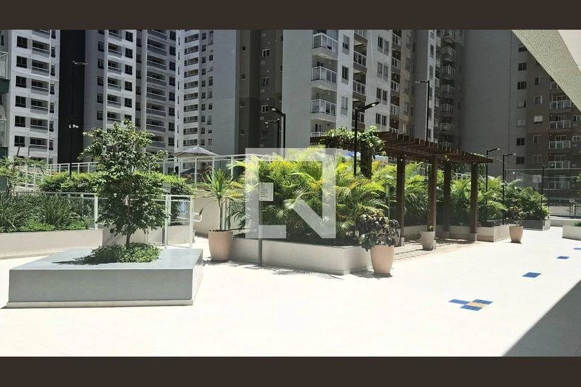 Furnished 32 m² apartment with 1 bedroom and open-plan kitchen — photo 18