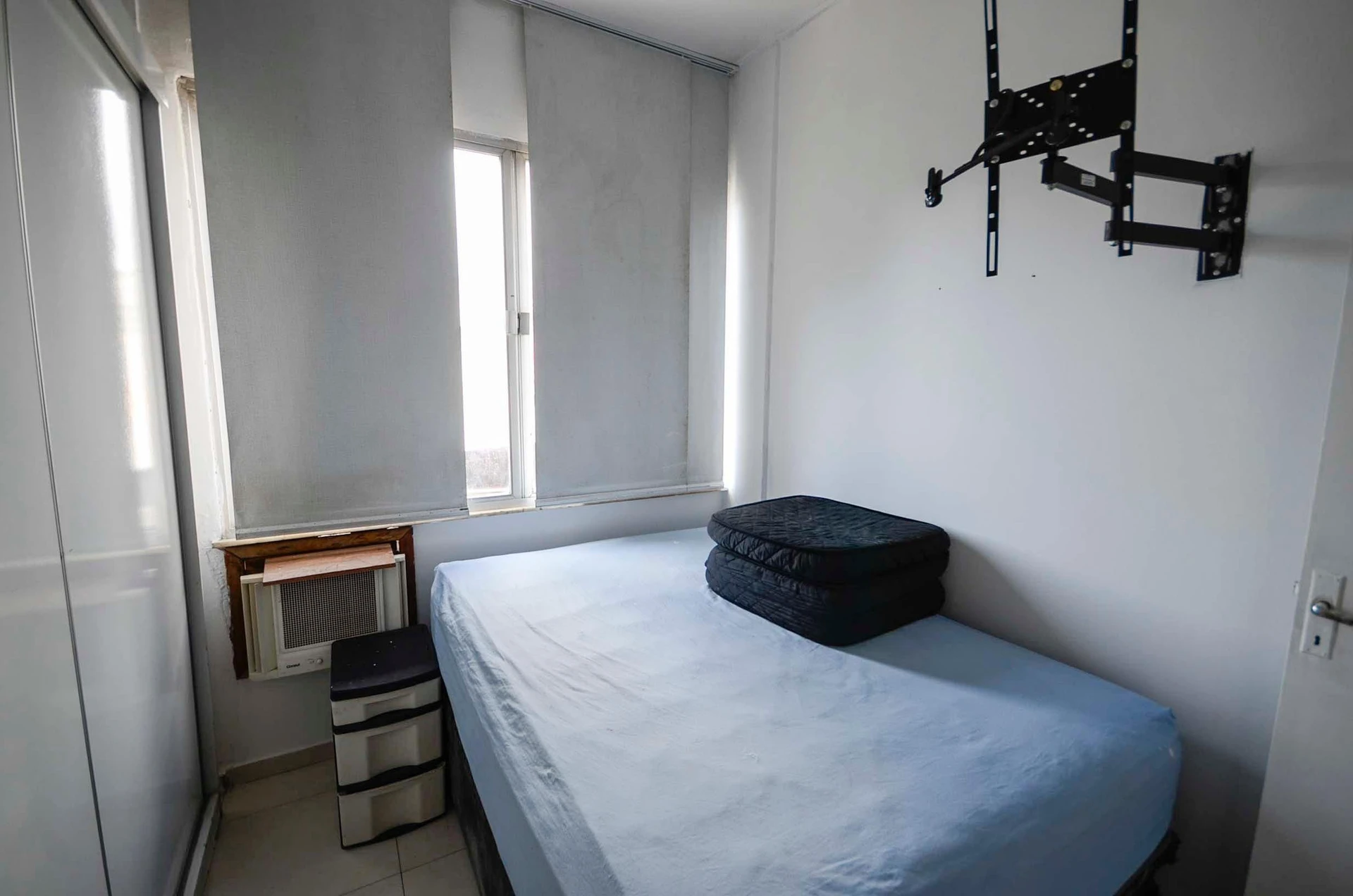 Furnished apartment, 65 m², with a jacuzzi — photo 19
