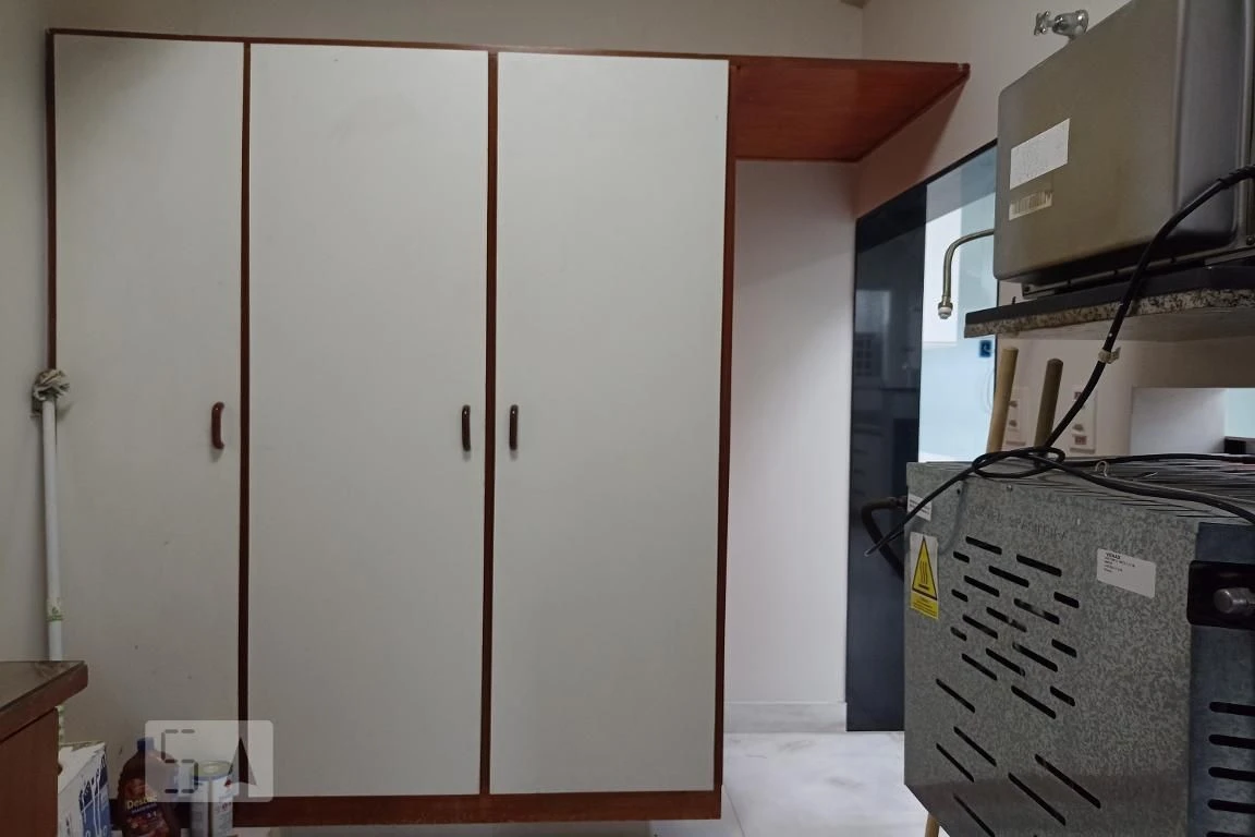 Apartamento de 4 quartos com janelas do piso ao teto — photo 123