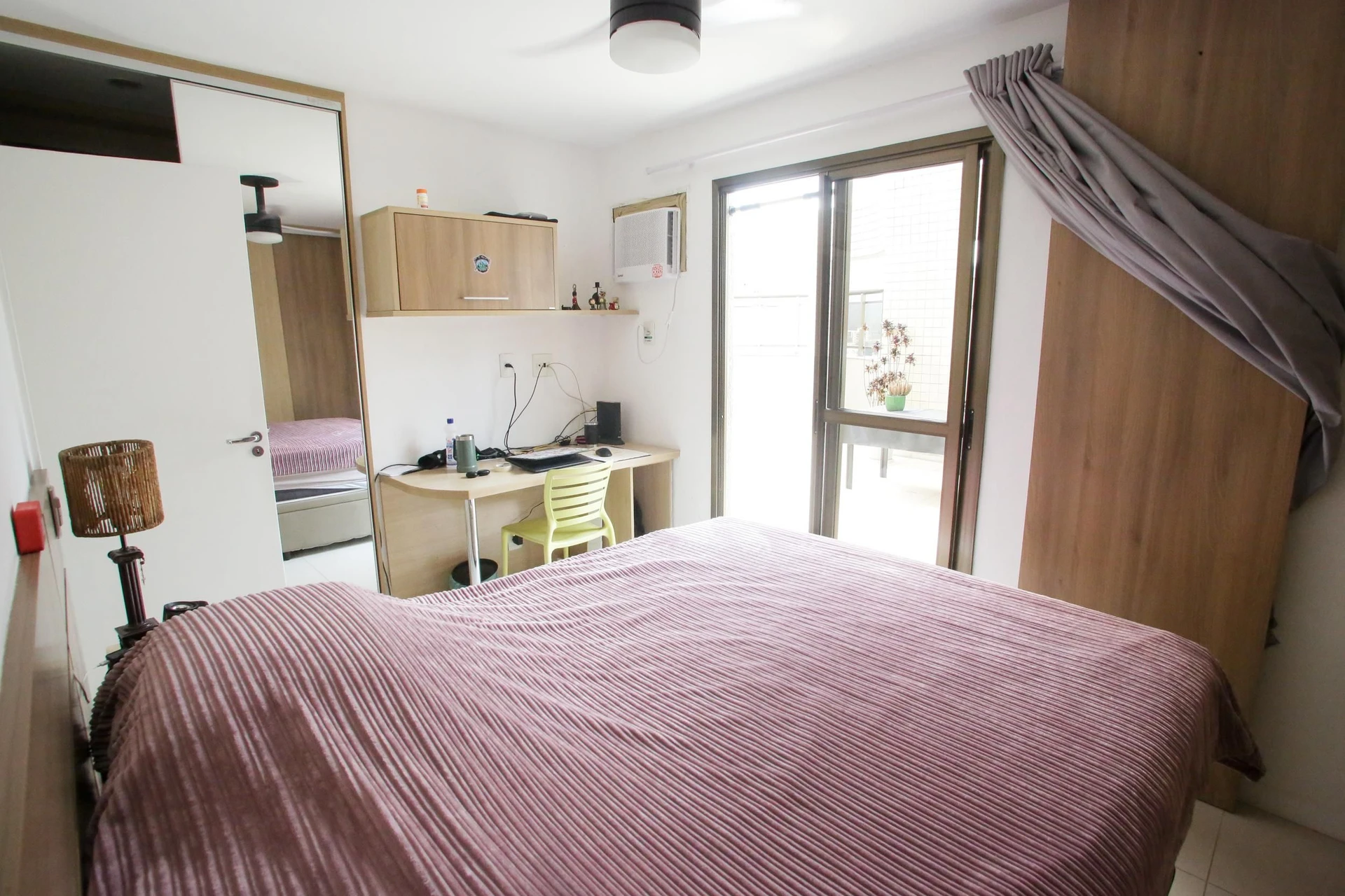 Apartamento mobiliado com 4 quartos e varanda — photo 8