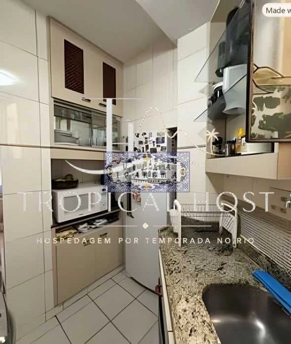 One-bedroom apartment with a washing machine — photo 19