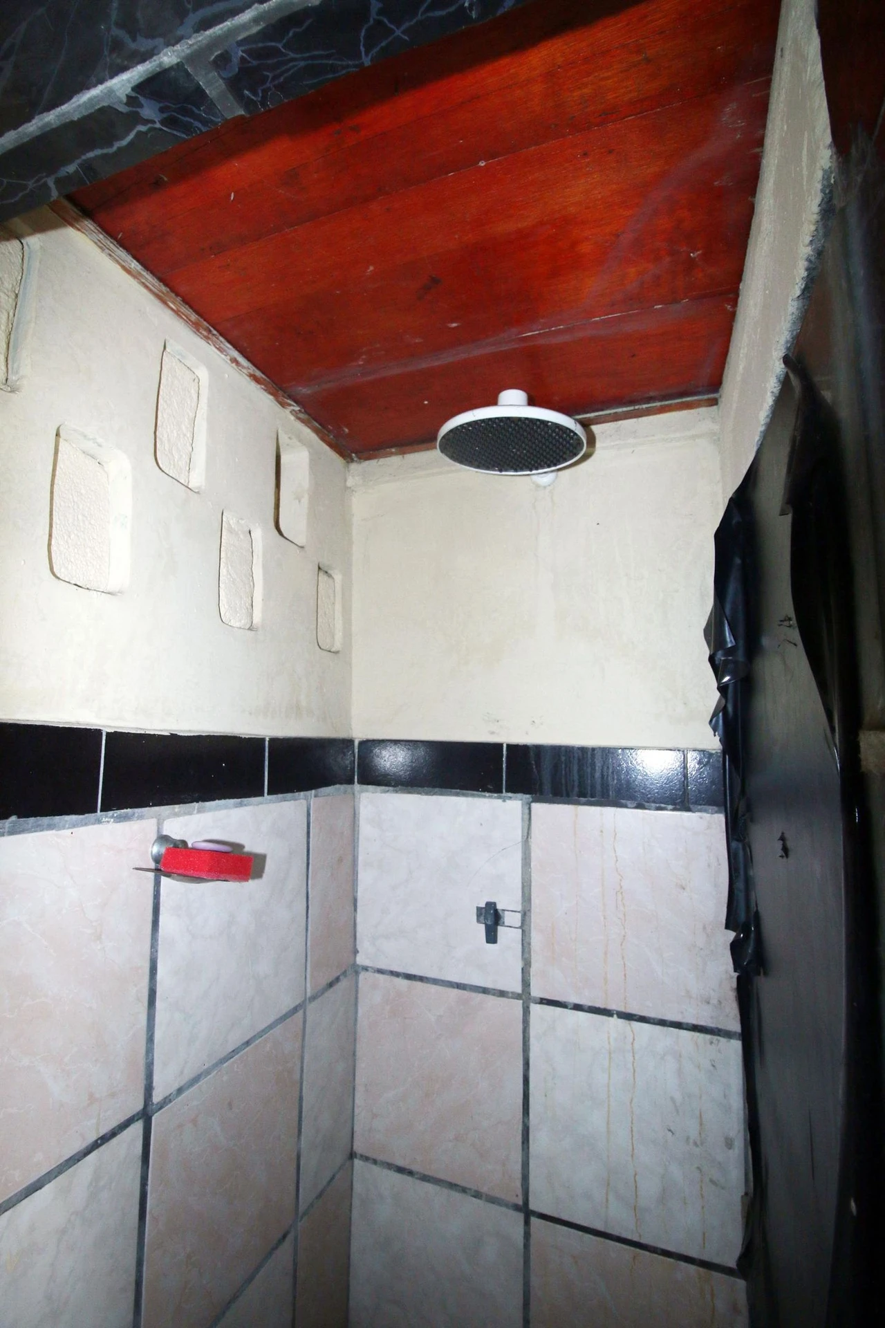 Furnished house with a private garden and 2 bedrooms — photo 36