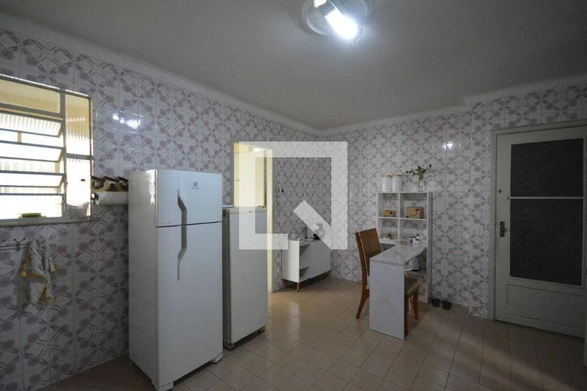 3-bedroom apartment with a mountain view — photo 33