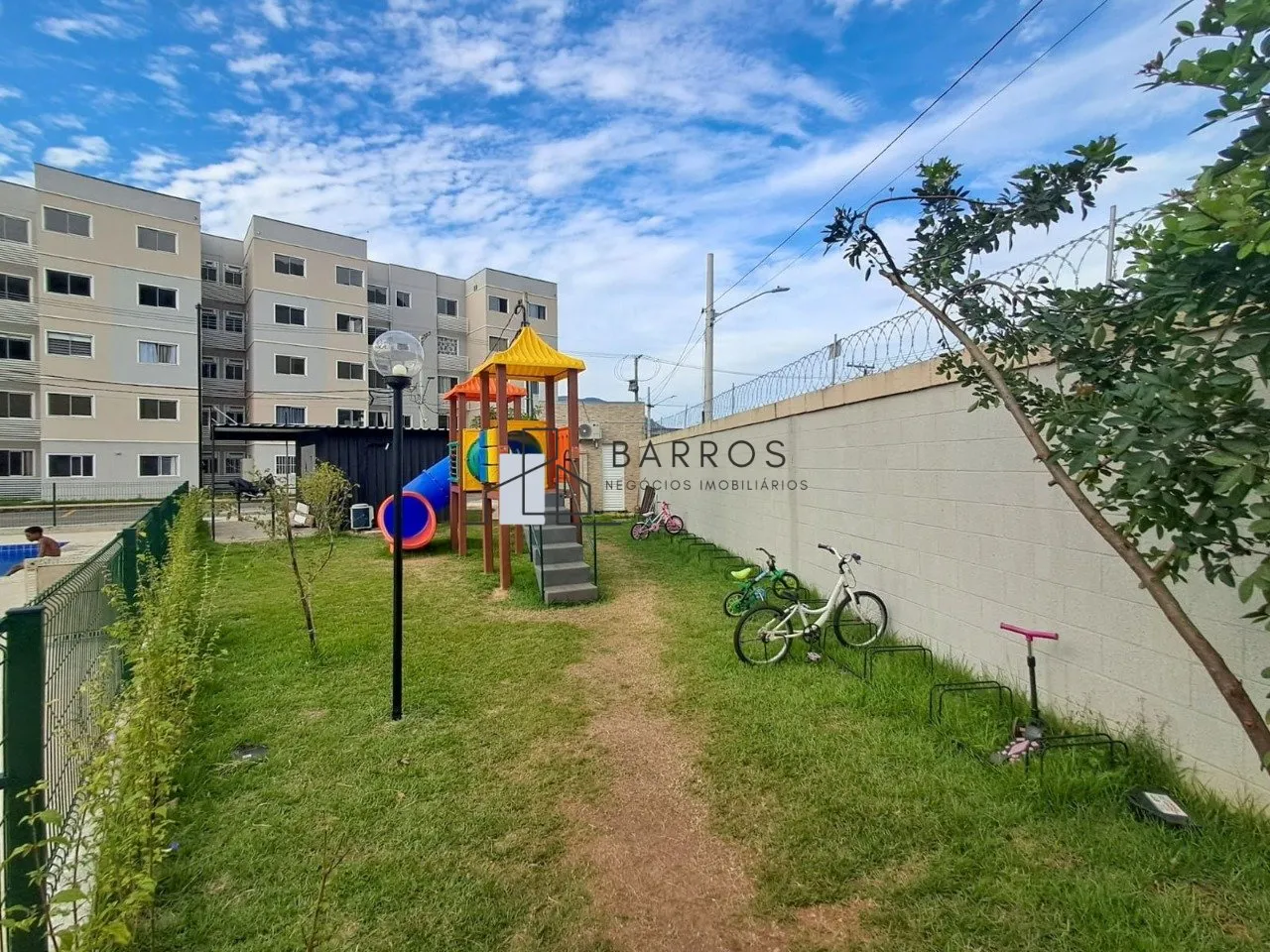 2-bedroom apartment in a building with a coworking space — photo 19